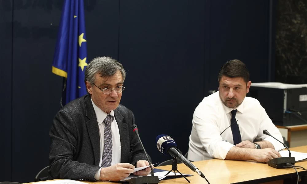 Τσιόδρας: 8 νέα κρούσματα- Χαρδαλιάς: Να μην πιστέψουν κάποιοι ότι από Δευτέρα τελειώσαμε